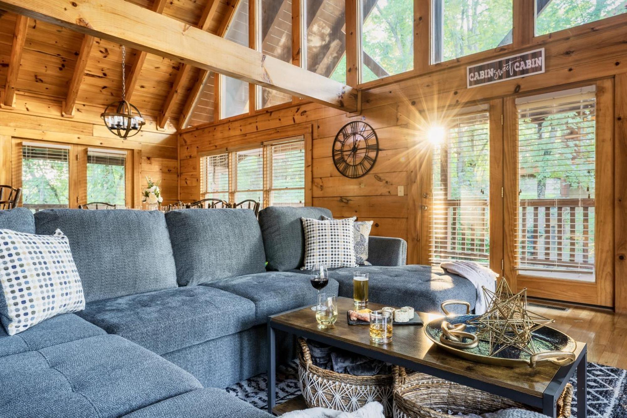 Alpine Resort Near Dollywood, Hot Tub, Game Room, Outdoor Pool, Fast Wifi بيدجن فورج المظهر الخارجي الصورة